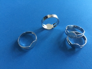 Prsteň s plôškou 7 mm, platina